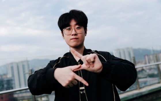 Zeus nói về drama rời T1: 'Tôi chỉ biết im lặng và chịu đựng'