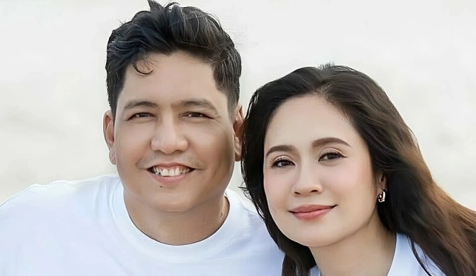 Đức Thịnh: 'Vợ chồng tôi làm mọi cách để phim trụ rạp'