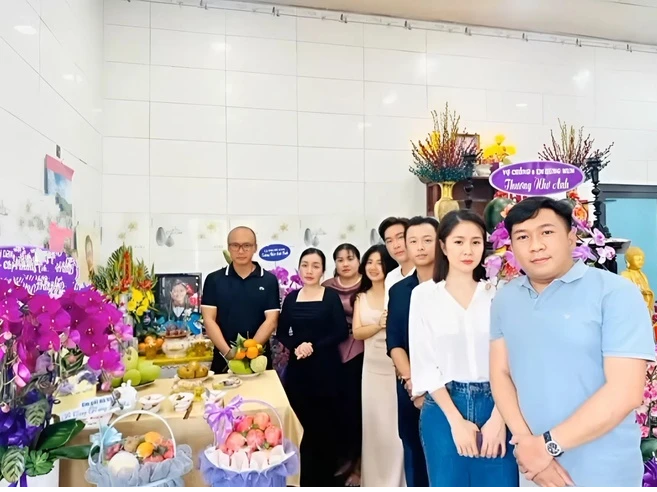 Lê Phương tưởng nhớ Quý Bình