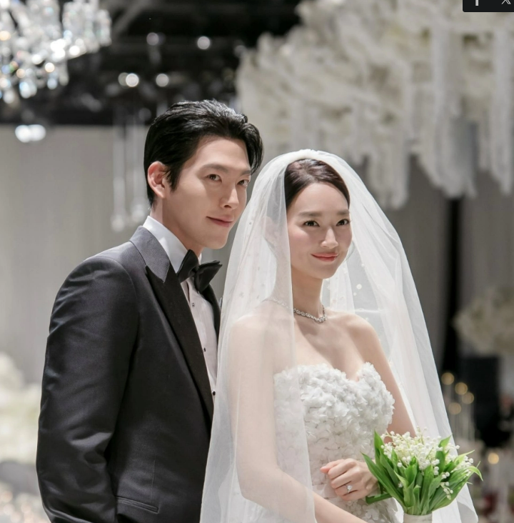Thiền sư chủ trì hôn lễ Shin Min Ah - Kim Woo Bin