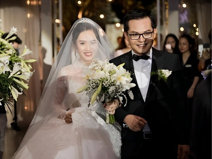 Nam nghệ sĩ Nhân dân lập gia đình ở tuổi 46 và cuộc sống kín tiếng sau ánh đèn sân khấu