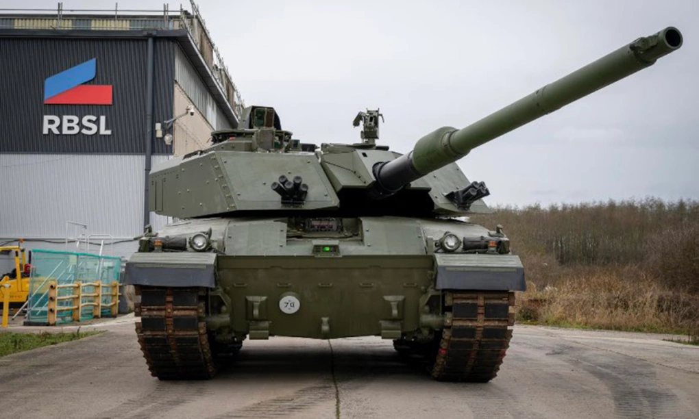 Xe tăng Challenger 3 lần đầu khai hỏa khi có người trong tháp pháo