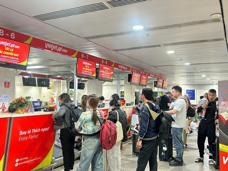 Cảnh báo nguy cơ trễ chuyến bay vì nhầm nhà ga ở Tân Sơn Nhất